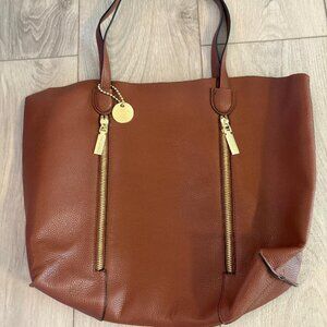 X-Large Steve Madden Brown Tote Purse with Gold Zipper Accents 20W X 16H X 5D